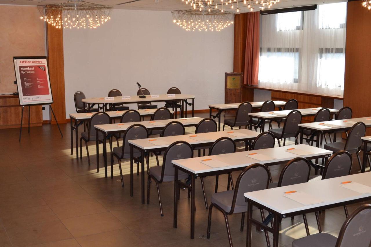 ארבה Best Western Hotel Leonardo Da Vinci מראה חיצוני תמונה
