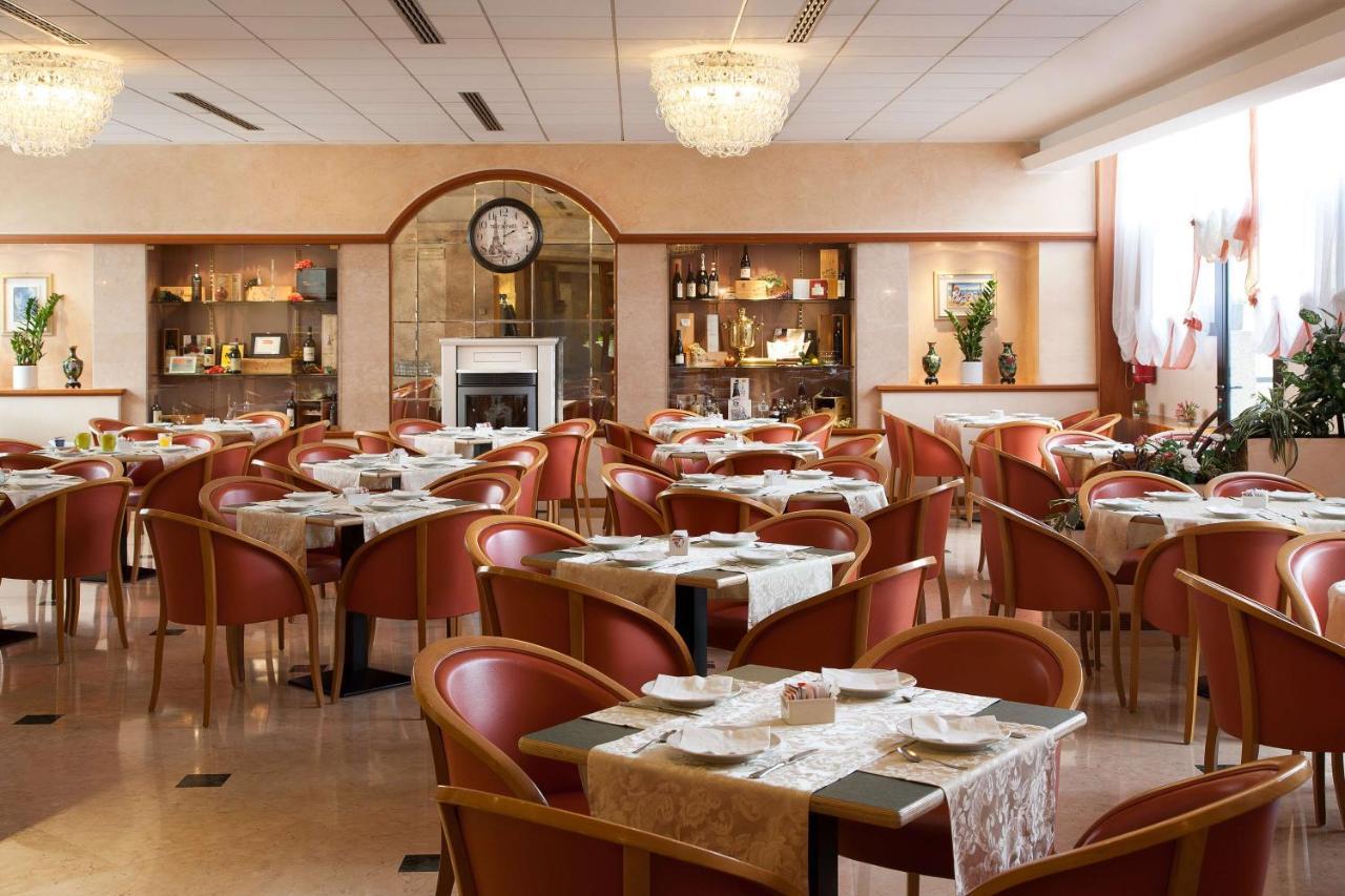 ארבה Best Western Hotel Leonardo Da Vinci מראה חיצוני תמונה
