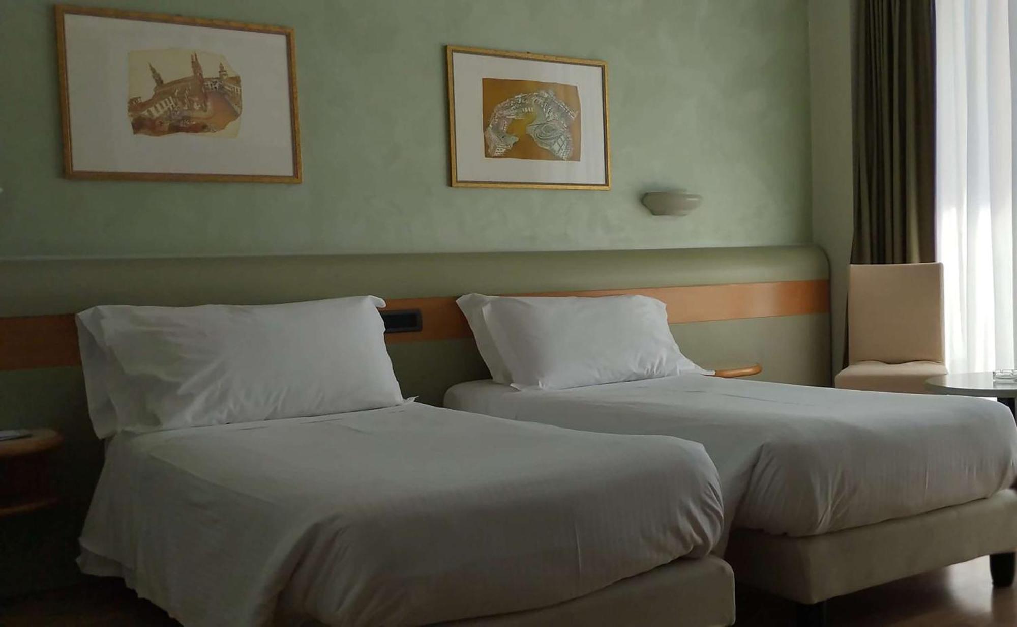 ארבה Best Western Hotel Leonardo Da Vinci מראה חיצוני תמונה