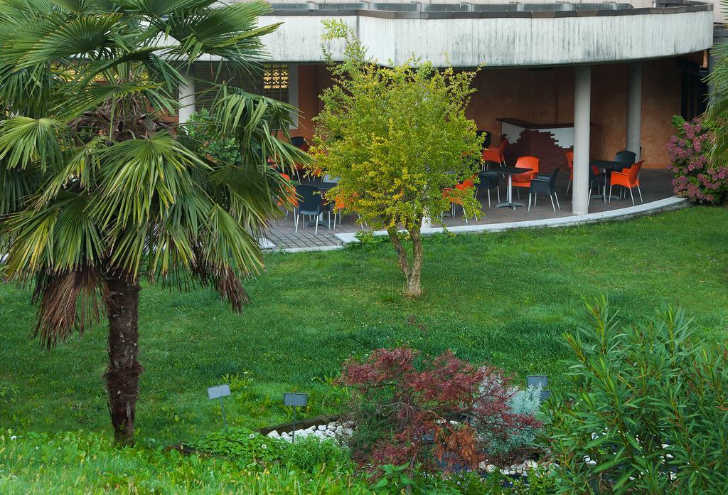ארבה Best Western Hotel Leonardo Da Vinci מראה חיצוני תמונה
